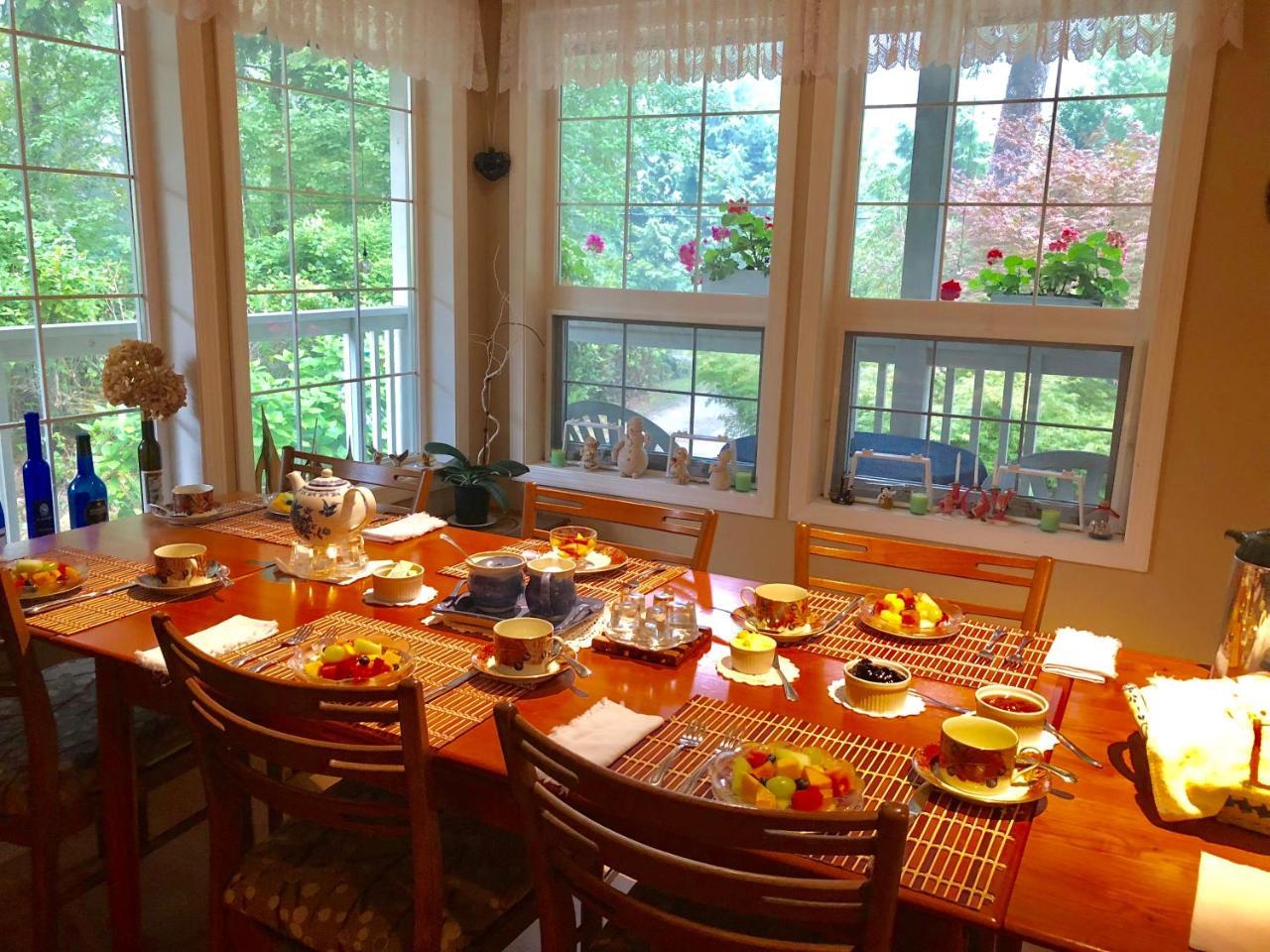 טופינו Seafarers Bed & Breakfast מראה חיצוני תמונה